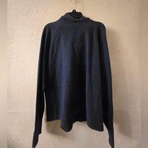 Banana Republic Men's Dark Blue Hooded Sweater